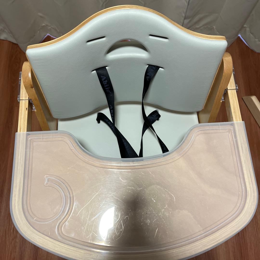 ビヨンドジュニア ベビーチェア