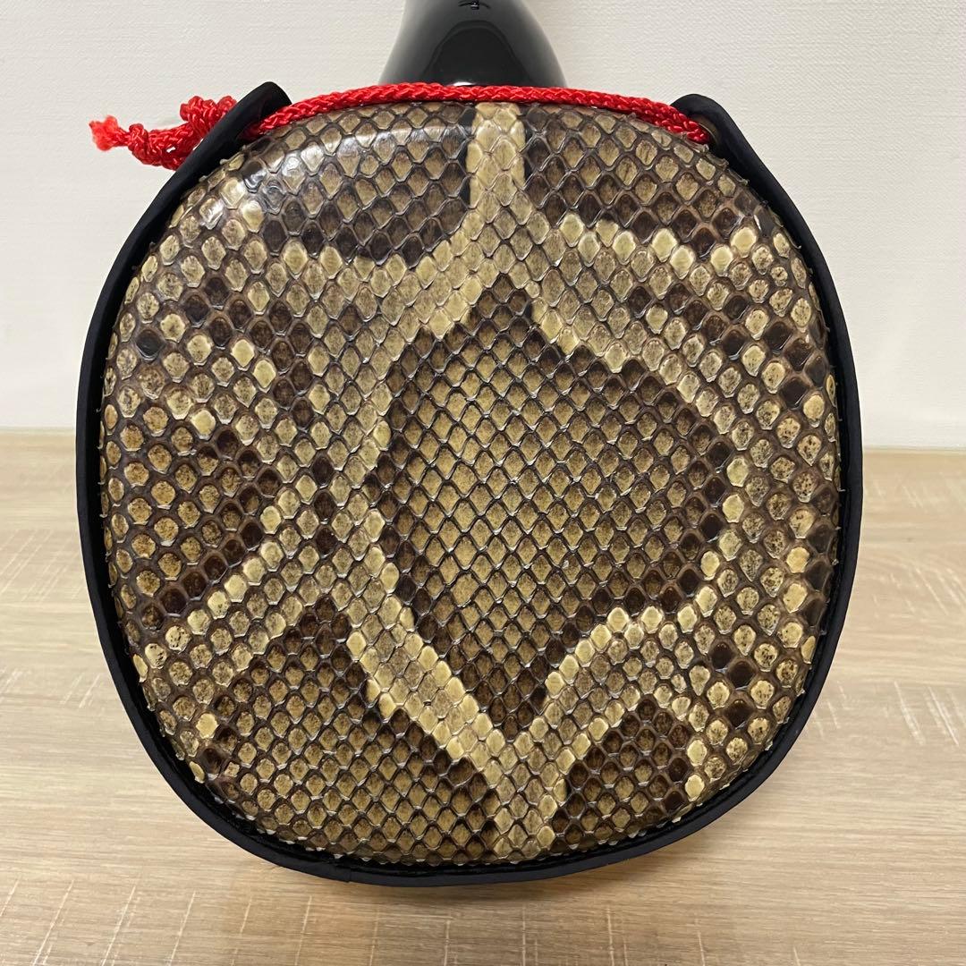 ★美品★ 沖縄三線 本蛇皮 三味線 胴巻き 和楽器　本蛇革