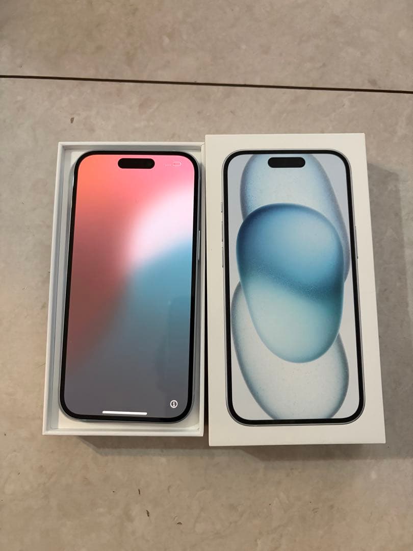 Apple iPhone 15 ブルー256GB 本体simフリー