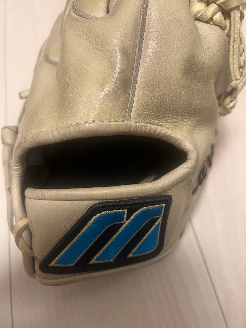 広島東洋カープ　野村謙二郎選手　７ 実使用 グラブ 支給品