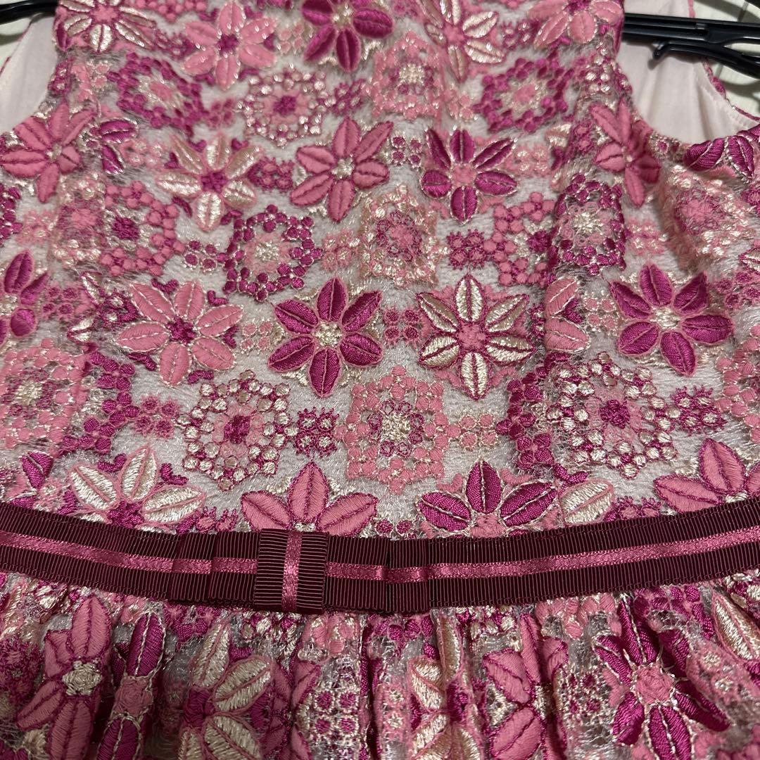 美品　TOCCA 花柄刺繍ドレス 130サイズ