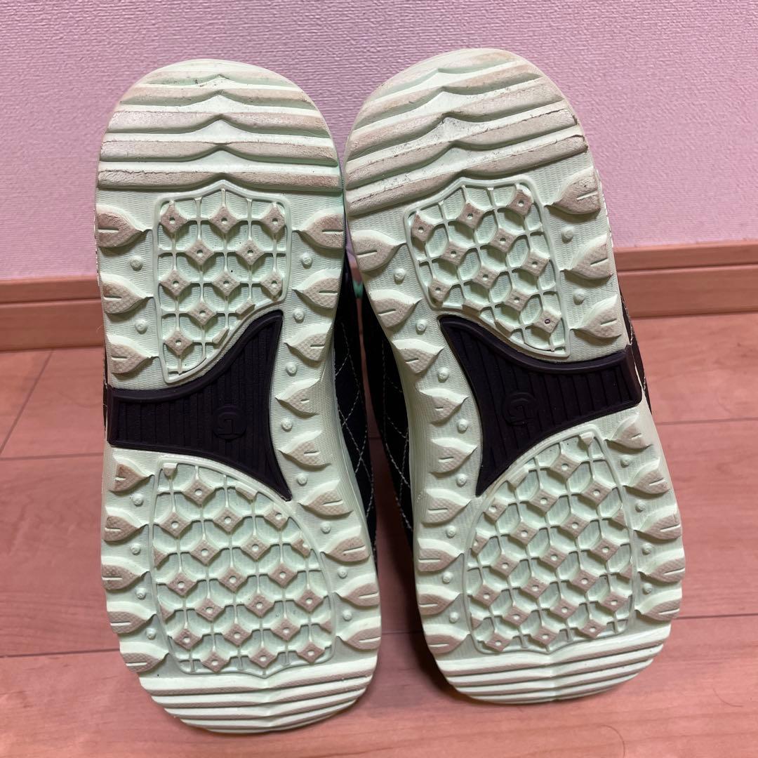 BURTON MINT ASIAN FIT 女性用スノーボードブーツ