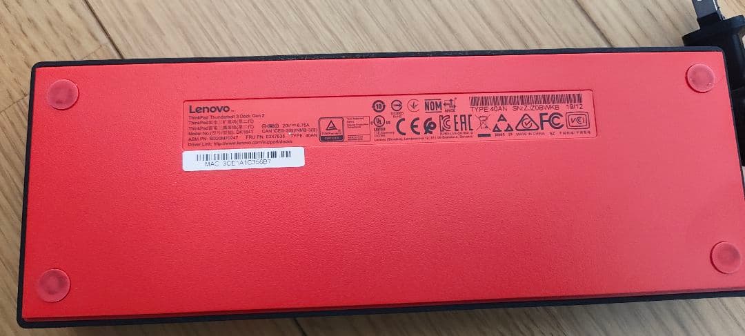 Lenovo ThinkPad type-c ドック