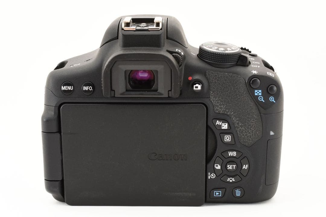 canon kiss x8i 標準レンズセットCanon EF 28-80㎜