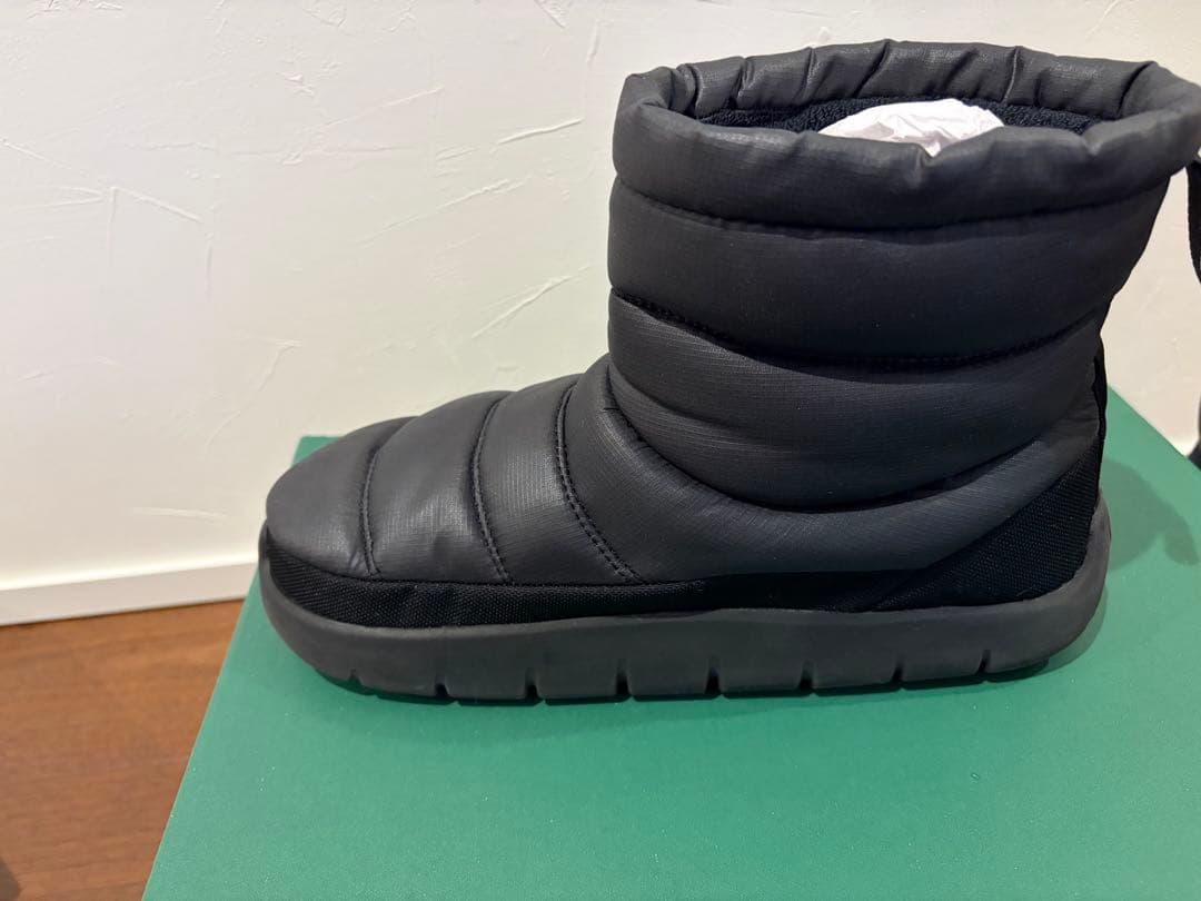 LACOSTE ブラックブーツ