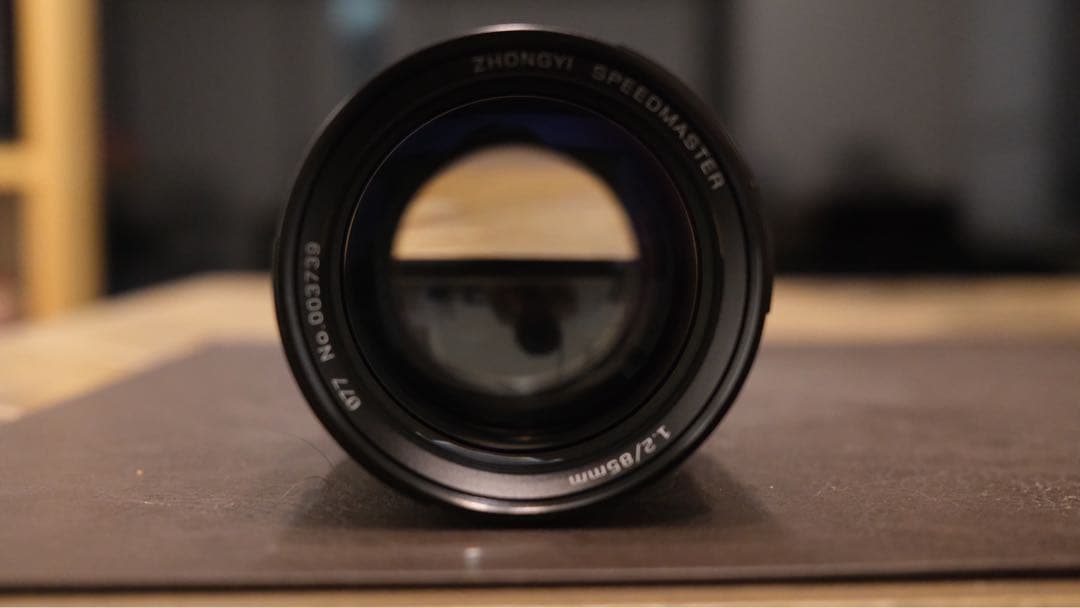 中一光学 Zhongyi 85mm f/1.2 レンズ