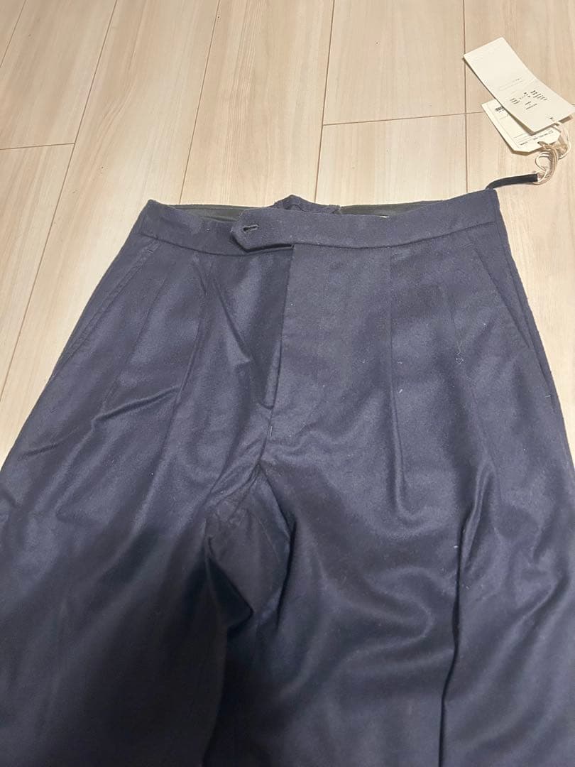 か*ず様 comori コモリ フラノ ウール 2タックパンツ