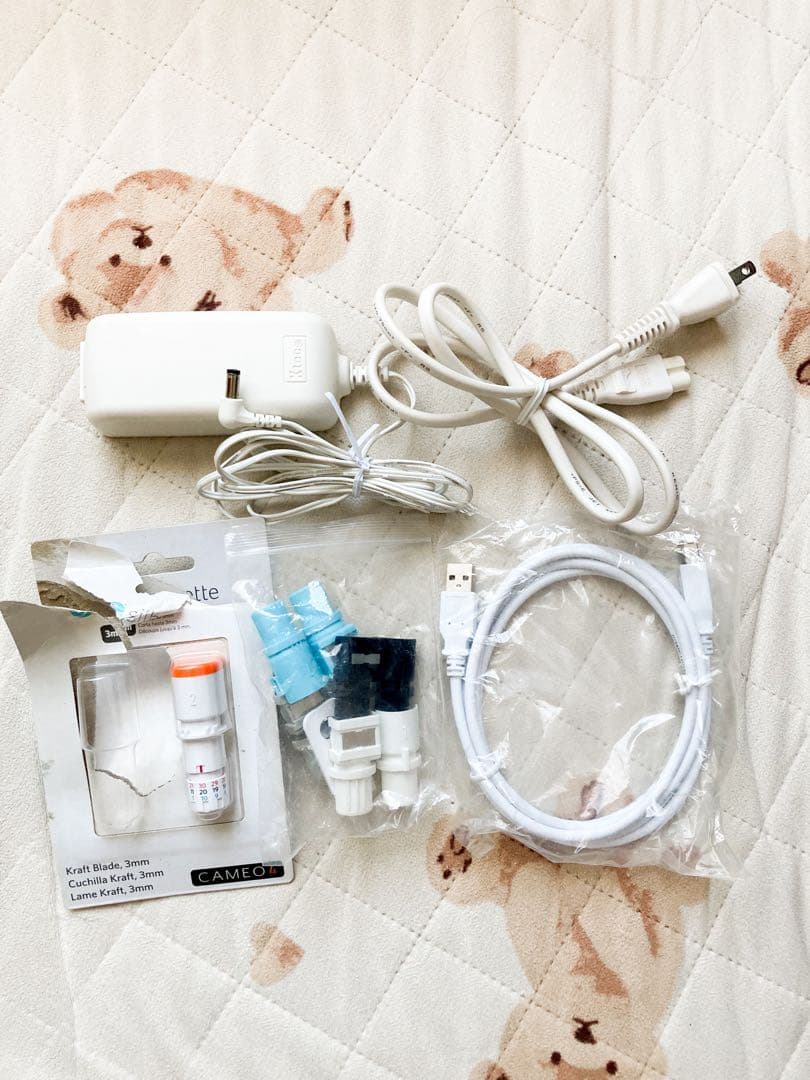 シルエットカメオ4 カッティングマシン 白