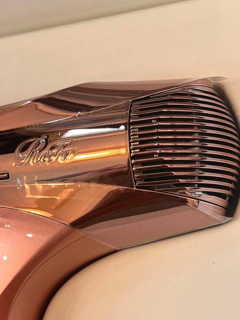 新品未使用　リファビューテック ドライヤースマート ダブル（ピンク）