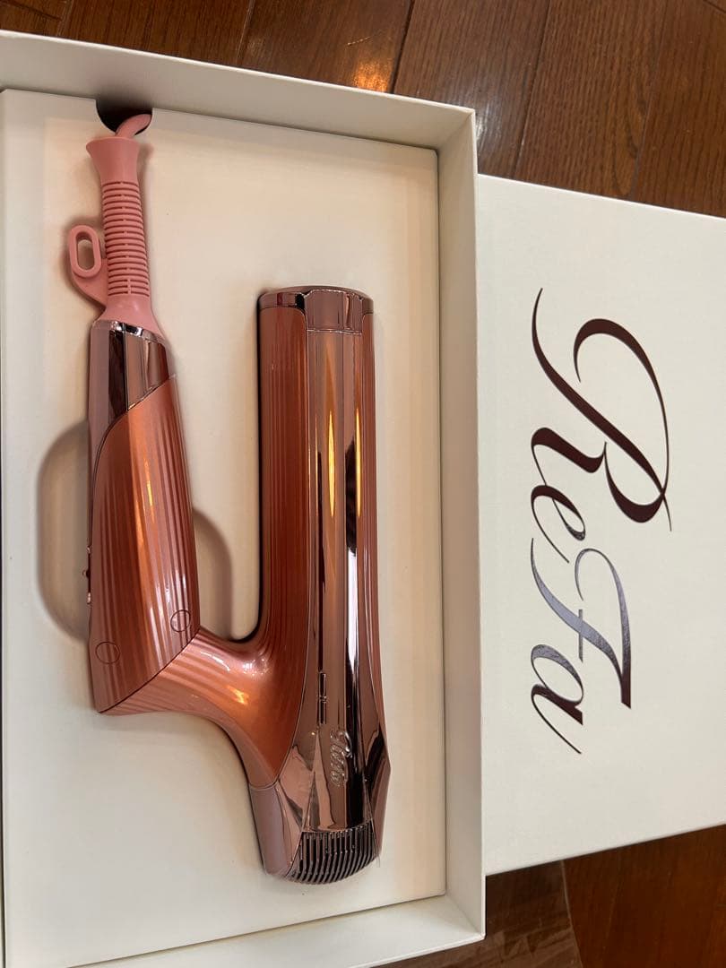 新品未使用　リファビューテック ドライヤースマート ダブル（ピンク）