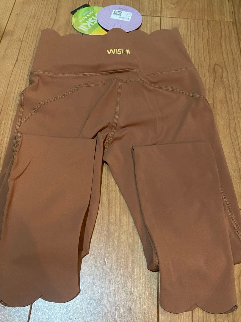 ⭐︎新品未使用⭐︎ヨガウェアセット かわいい　スカラップ ピラティス　ルルレモン