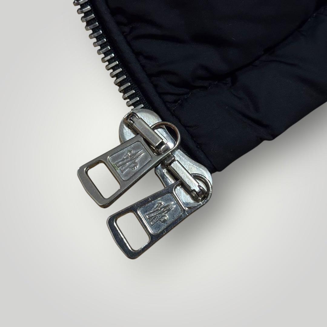 極美品　MONCLER レザーパッチ　ハイブリッド　ニットダウンジャケット　黒