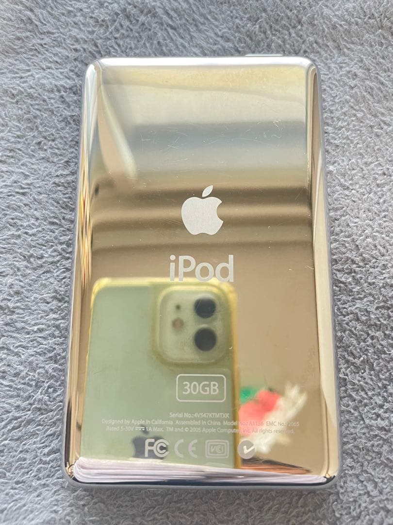 Apple iPod classic 第5世代 A1136 30GBモデル