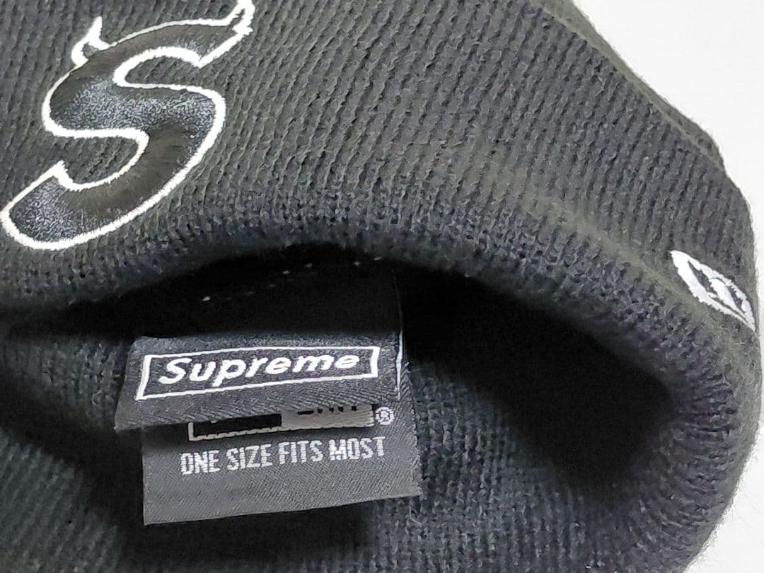【新品】 Supreme × New Era　ツノ S Logo　Beanie