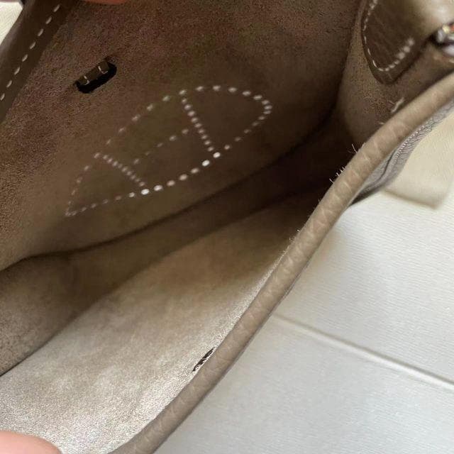 HERMES エブリン　tpm エトゥープ