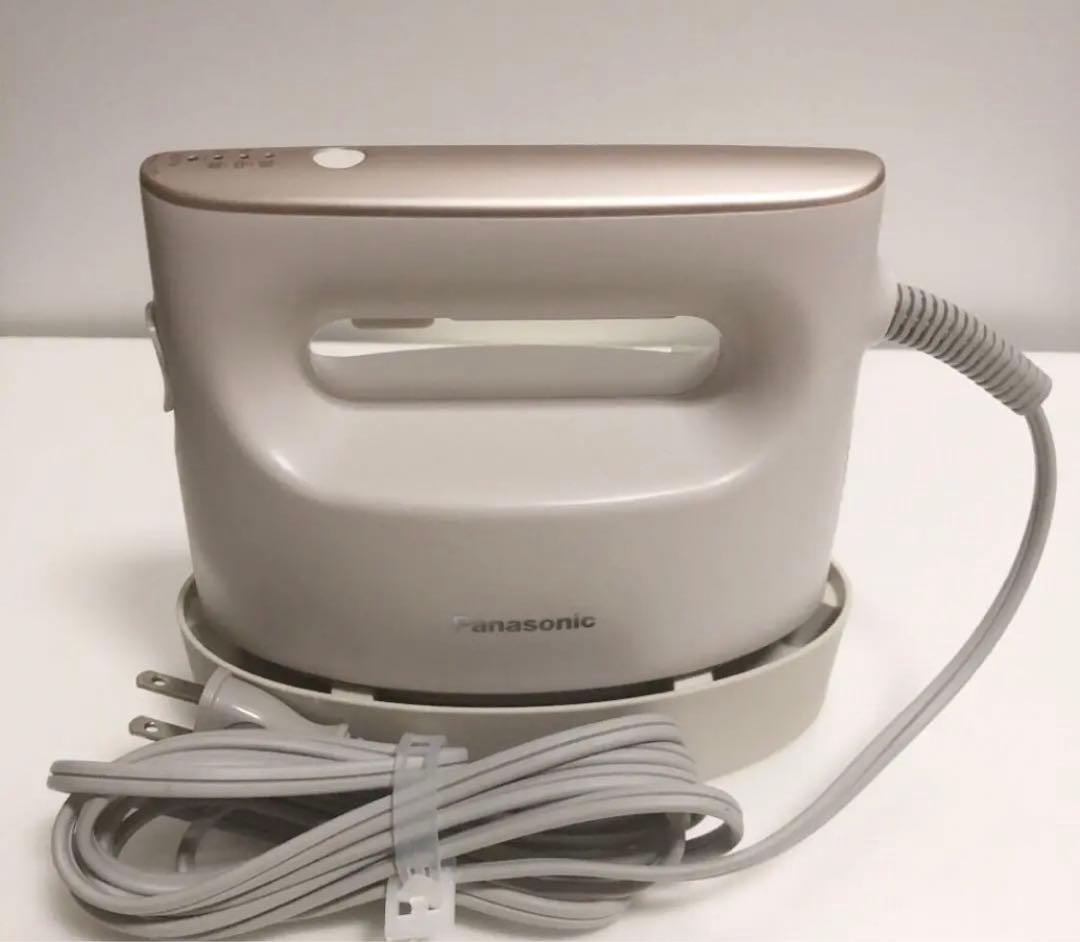 未使用　パナソニック衣類スチーマー 大容量タイプ ベージュ NI-FS770-C