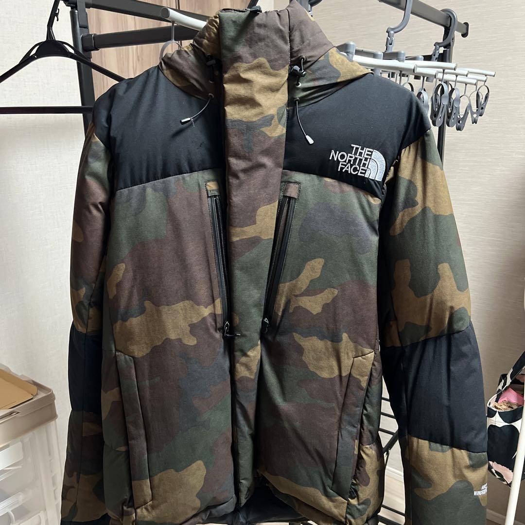 THE NORTH FACE 迷彩 ダウンジャケット　バルトロライトダウン