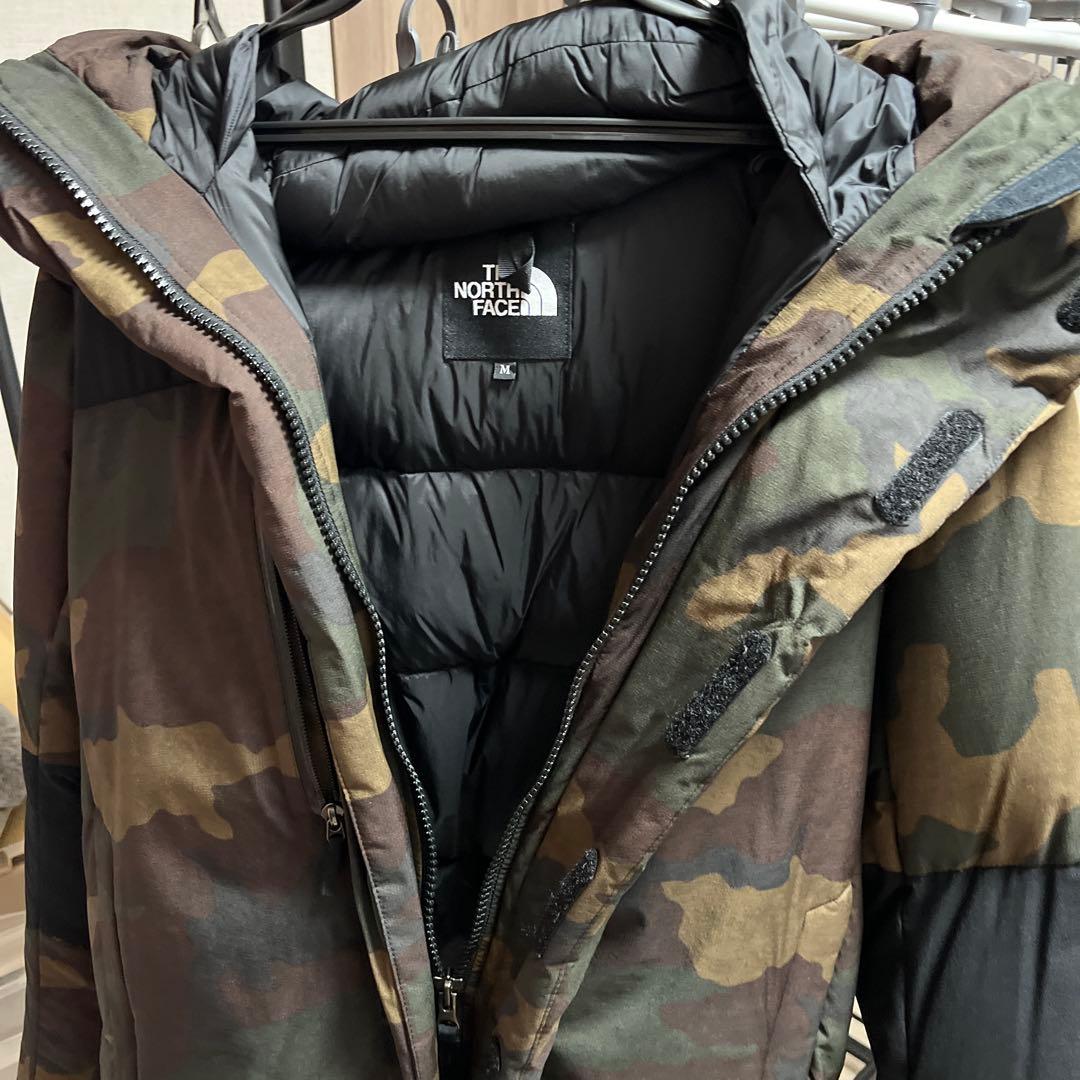 THE NORTH FACE 迷彩 ダウンジャケット　バルトロライトダウン