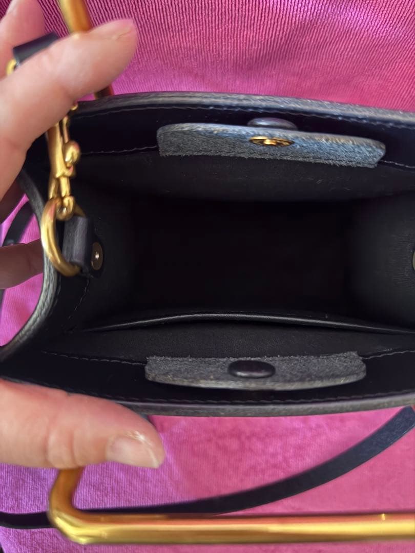 Emma aura ブラックレザー ハンドバッグ