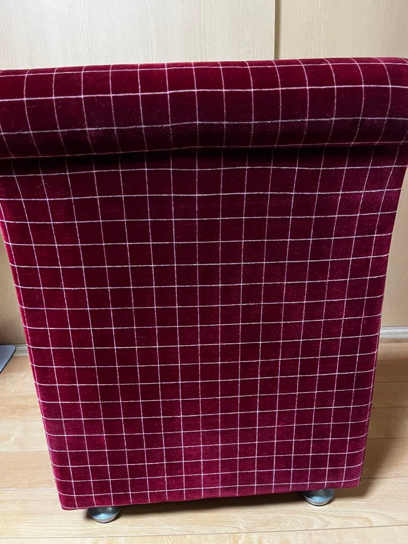 レトロなチェック柄ソファ（おさるのジョージ）