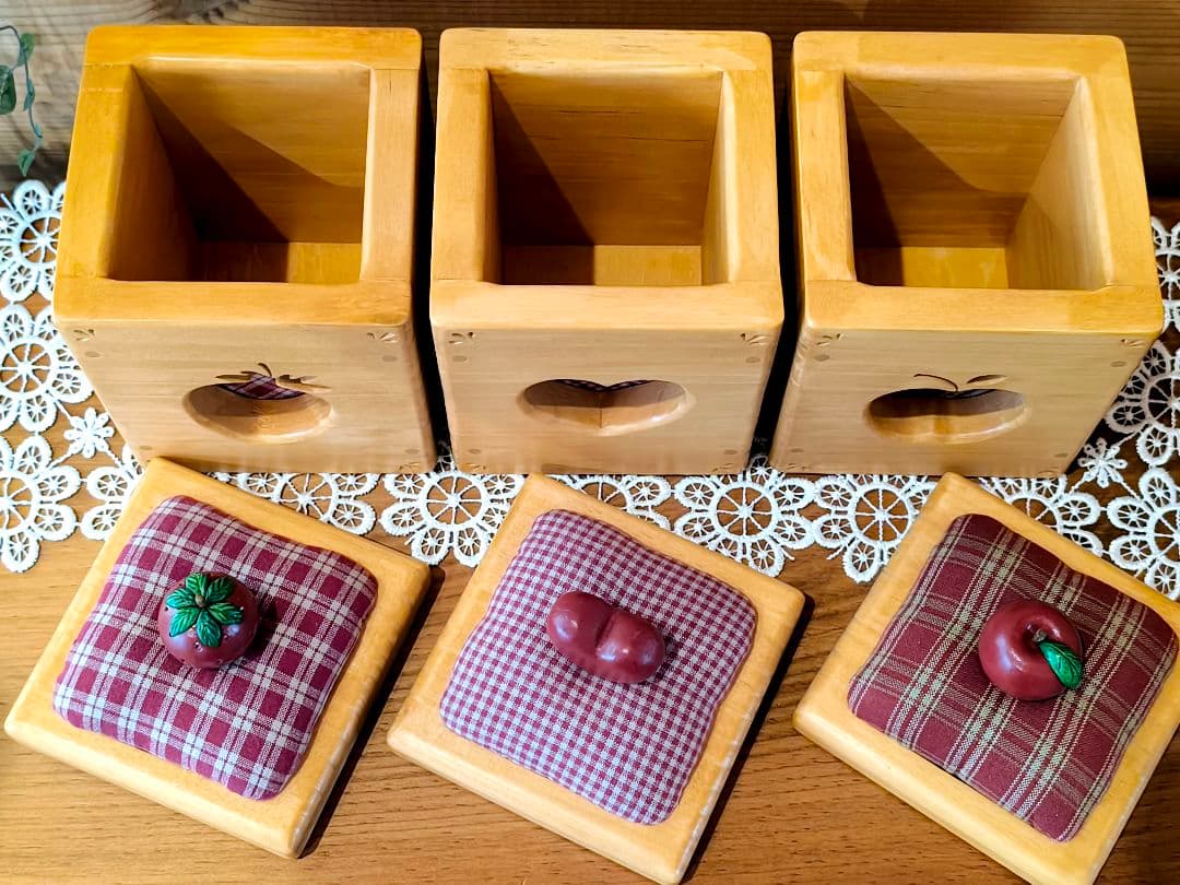 ⭐アメリカンカントリー雑貨♥️りんご∗ハート∗いちごのミニキャニスター３個セット