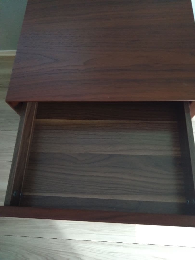 木製サイドテーブル　ウォールナット　 引き出し付き