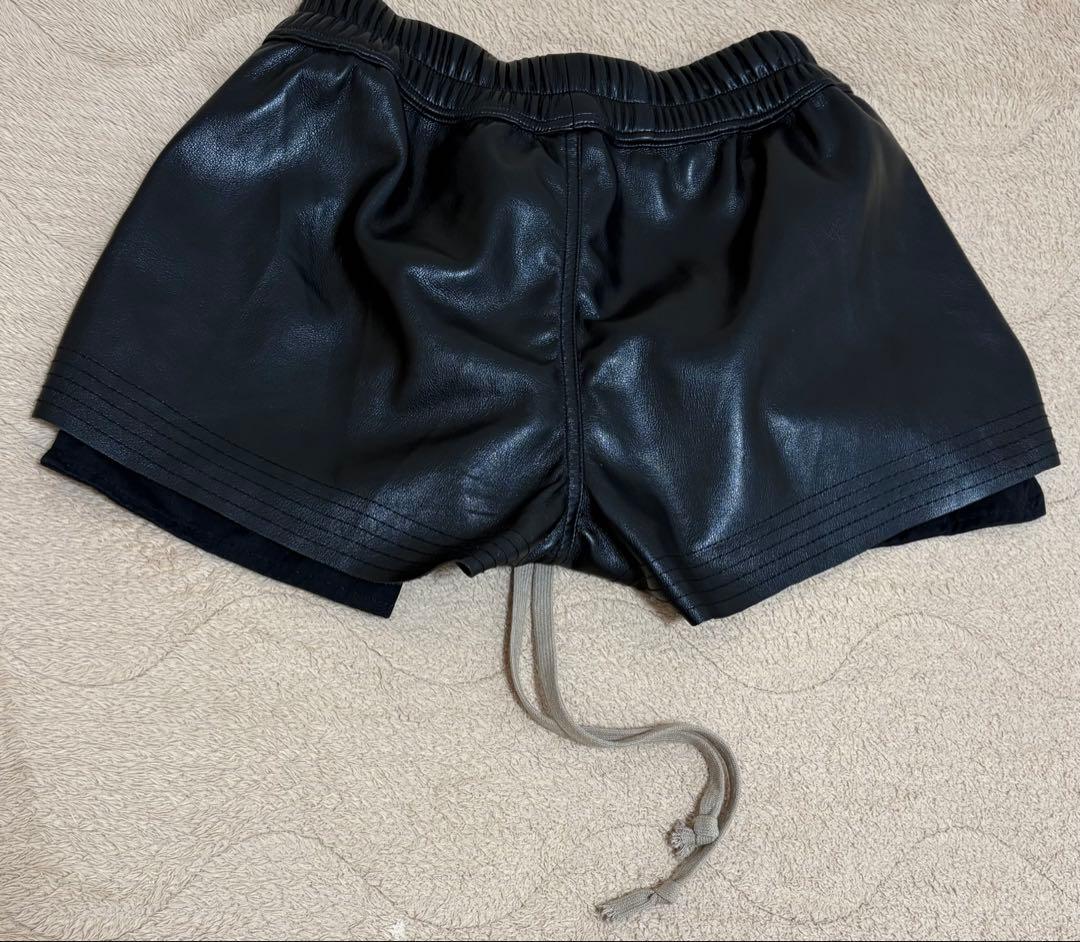 リックオウエンス　黒ブラック　ショートパンツ　レザー　美品