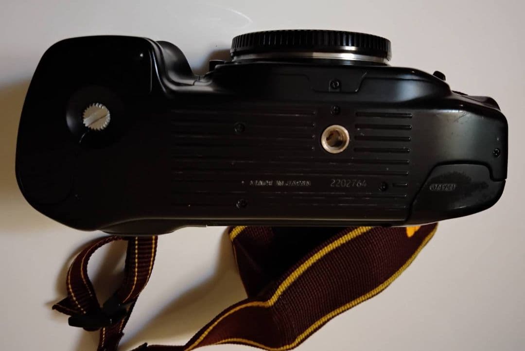 ★Nikon ニコン F90X フィルムカメラ　動作確認済み！ 一眼レフカメラ