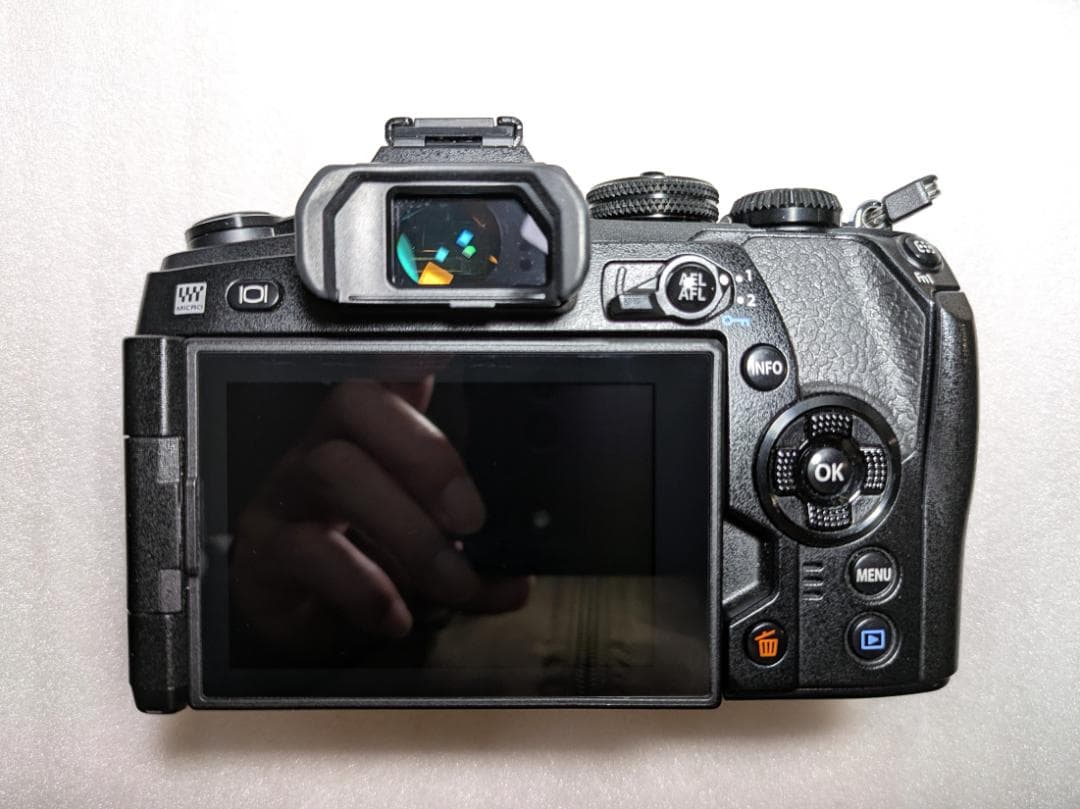 ミラーレス一眼　OLYMPUS OM-D EM-1 MarkⅡ ボディ