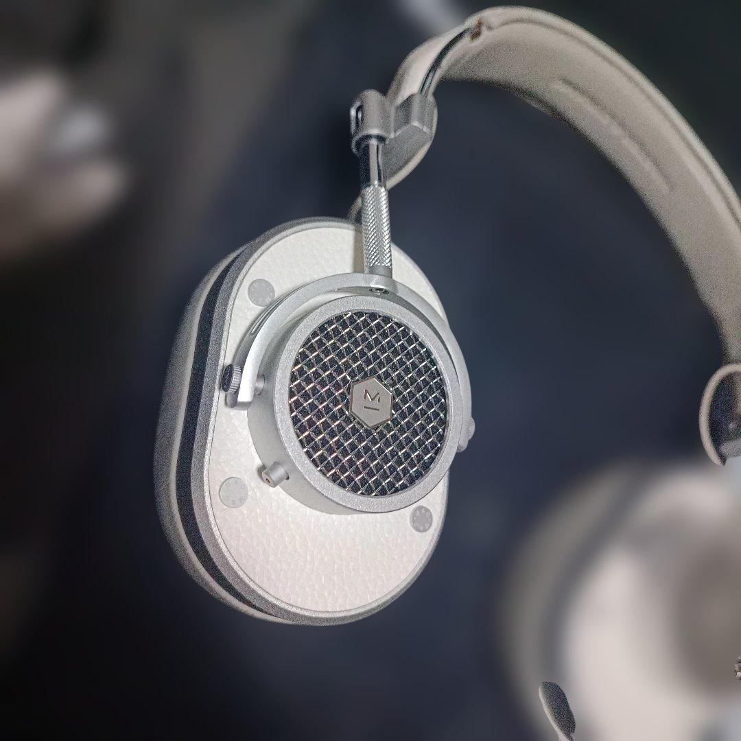 MASTER & DYNAMIC MH40 ホワイト