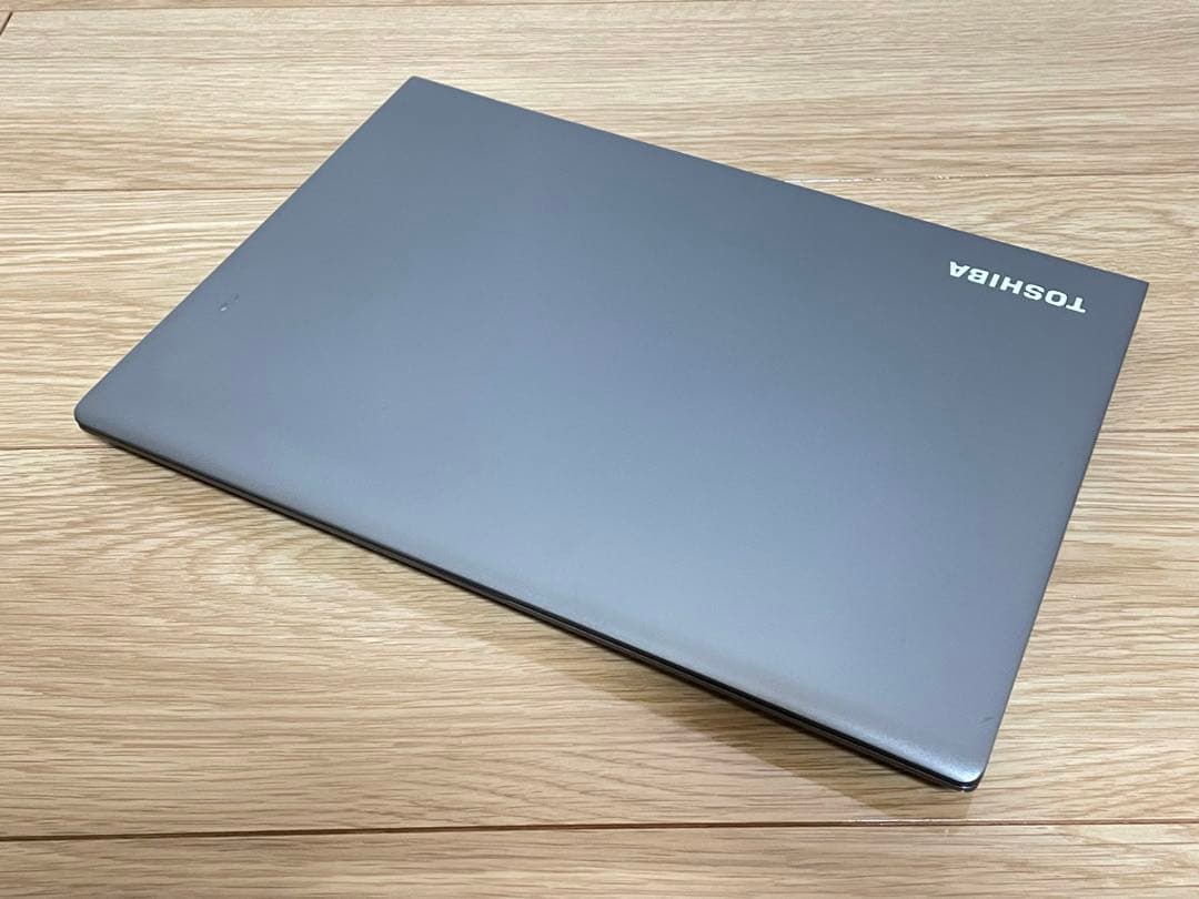 東芝 Dynabook FHD液晶 Core i7-8550U SSD256GB