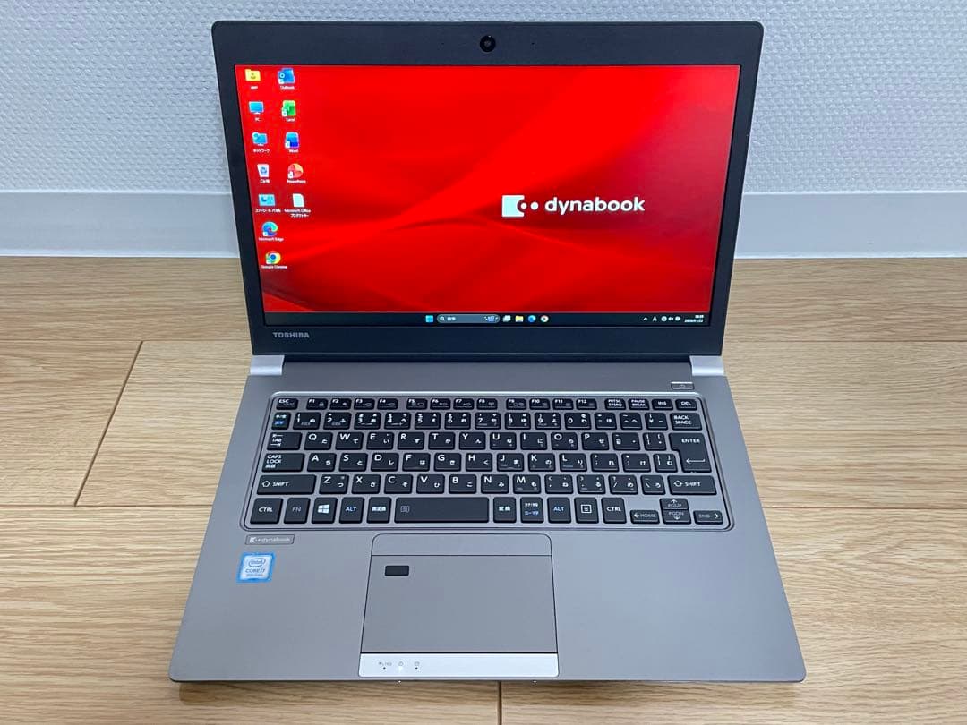 東芝 Dynabook FHD液晶 Core i7-8550U SSD256GB