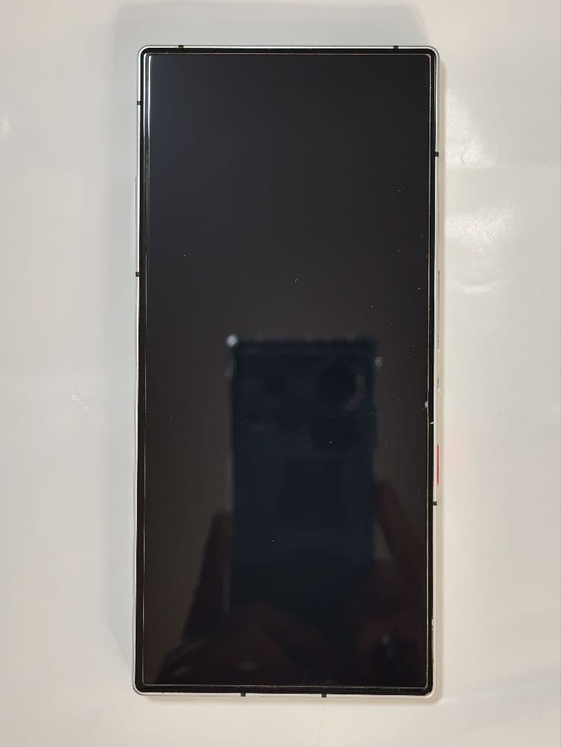 (中古美品)REDMAGIC9Pro日本版16GB/512GB fall