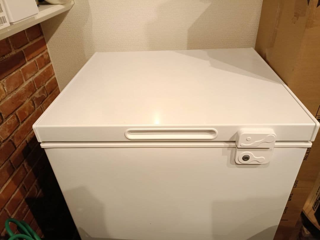 MAXZEN 冷凍庫 99L 上開き 鍵・説明書付 JF100ML01WH