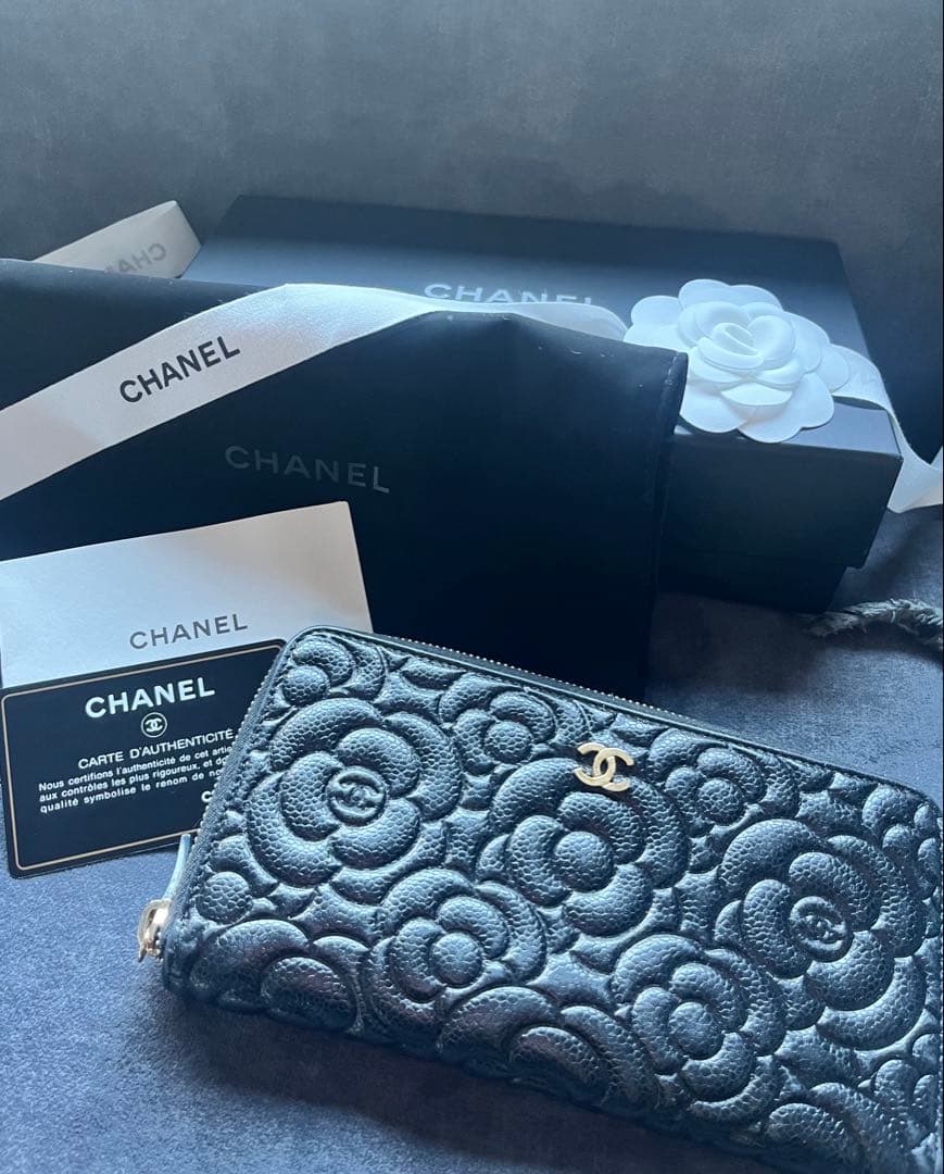 まりりん様　　　　　　　　　　　　　CHANEL カメリア ブラック長財布　美品