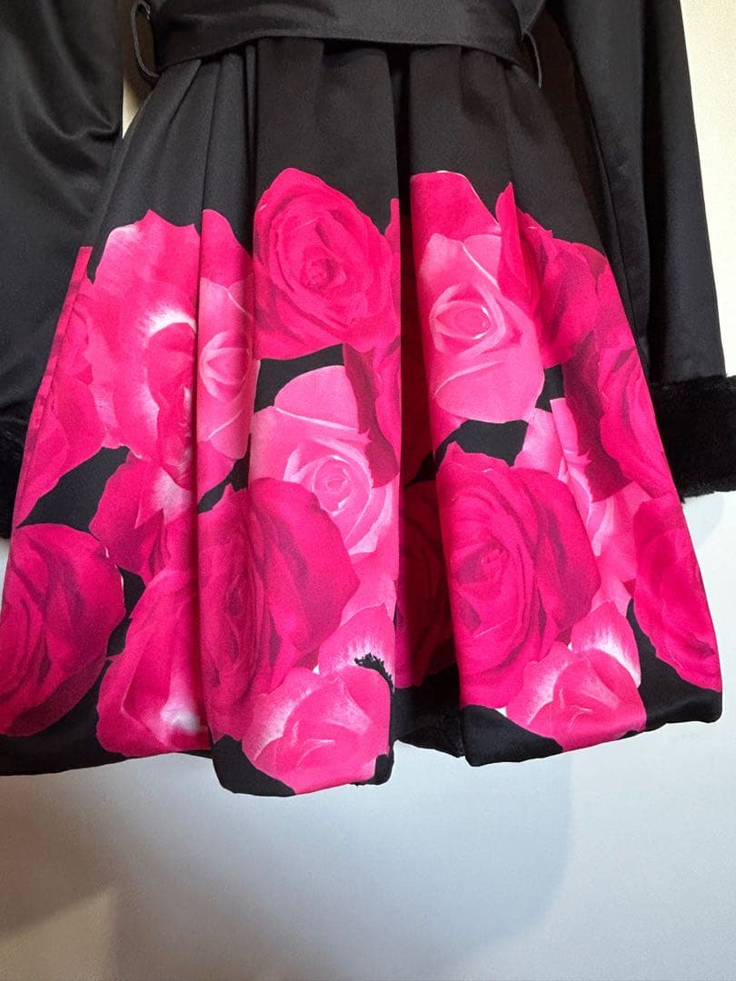 夢展望 ファー付き ローズパネル柄 コート ブラック 姫系