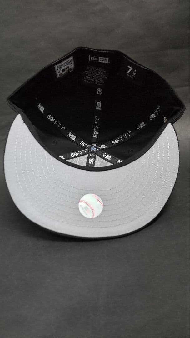 ニューエラクリーブランドインディアンス ワフー酋長ロゴブラックゴールドキャップ1