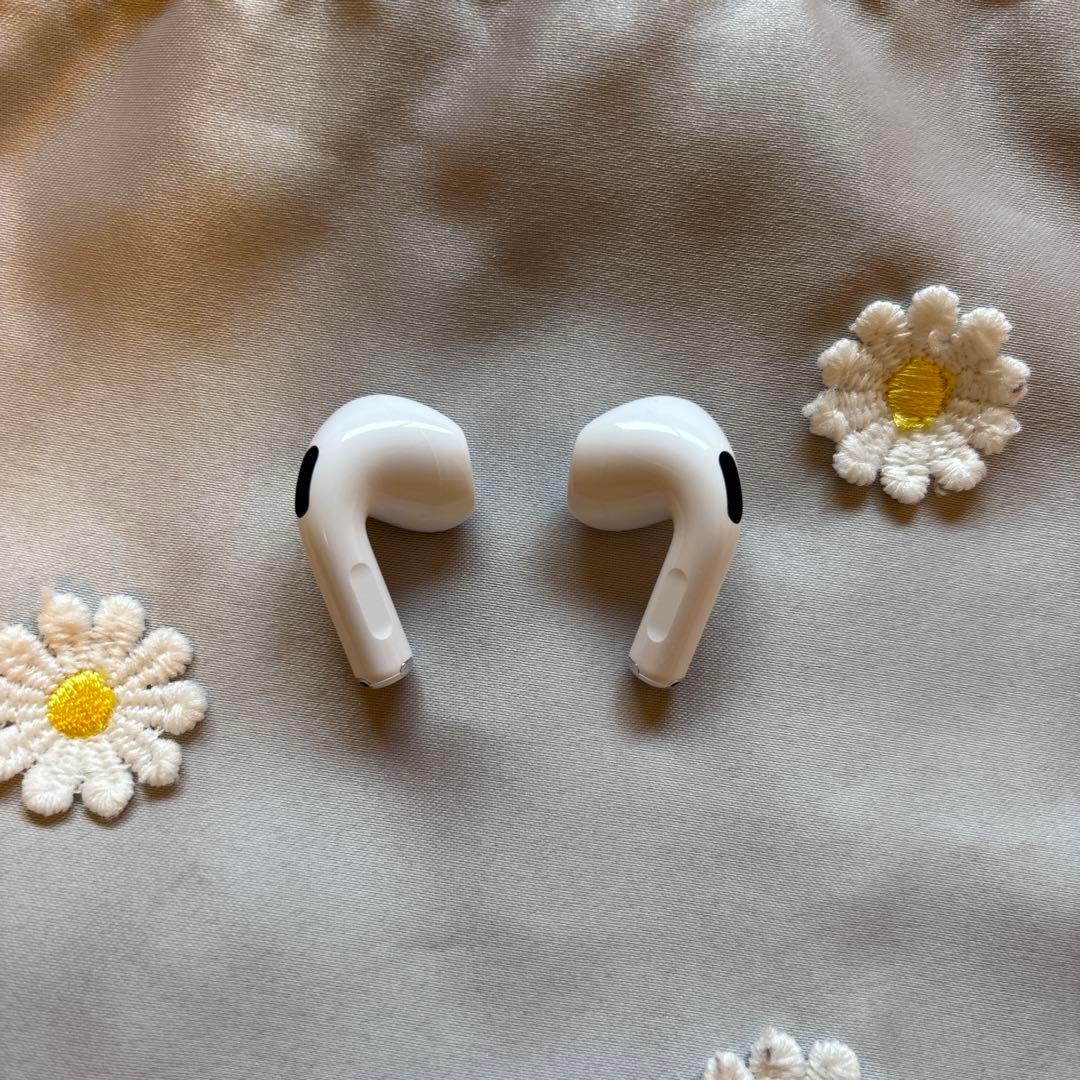 AirPods4 アクティブノイズキャンセリング機能搭載