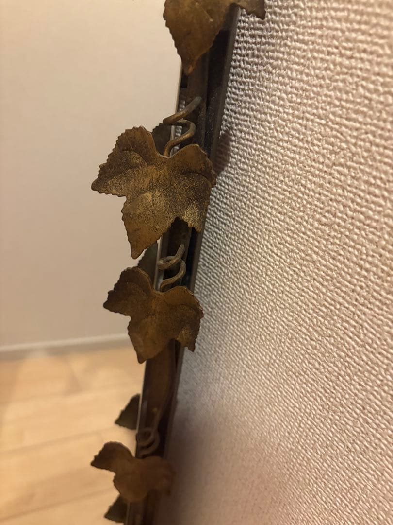 【ヴィンテージ】アーチ型 アイアンミラー 葡萄　リーフ装飾 鏡　アンティーク