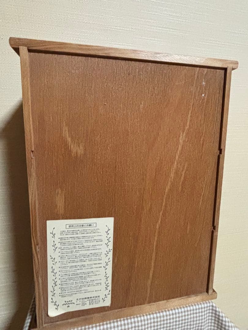 ルーシーズバスケット　CDキャビネット