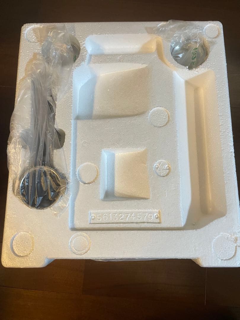 【新品未使用品】DeLonghi エスプレッソ・カプチーノメーカーEC221B