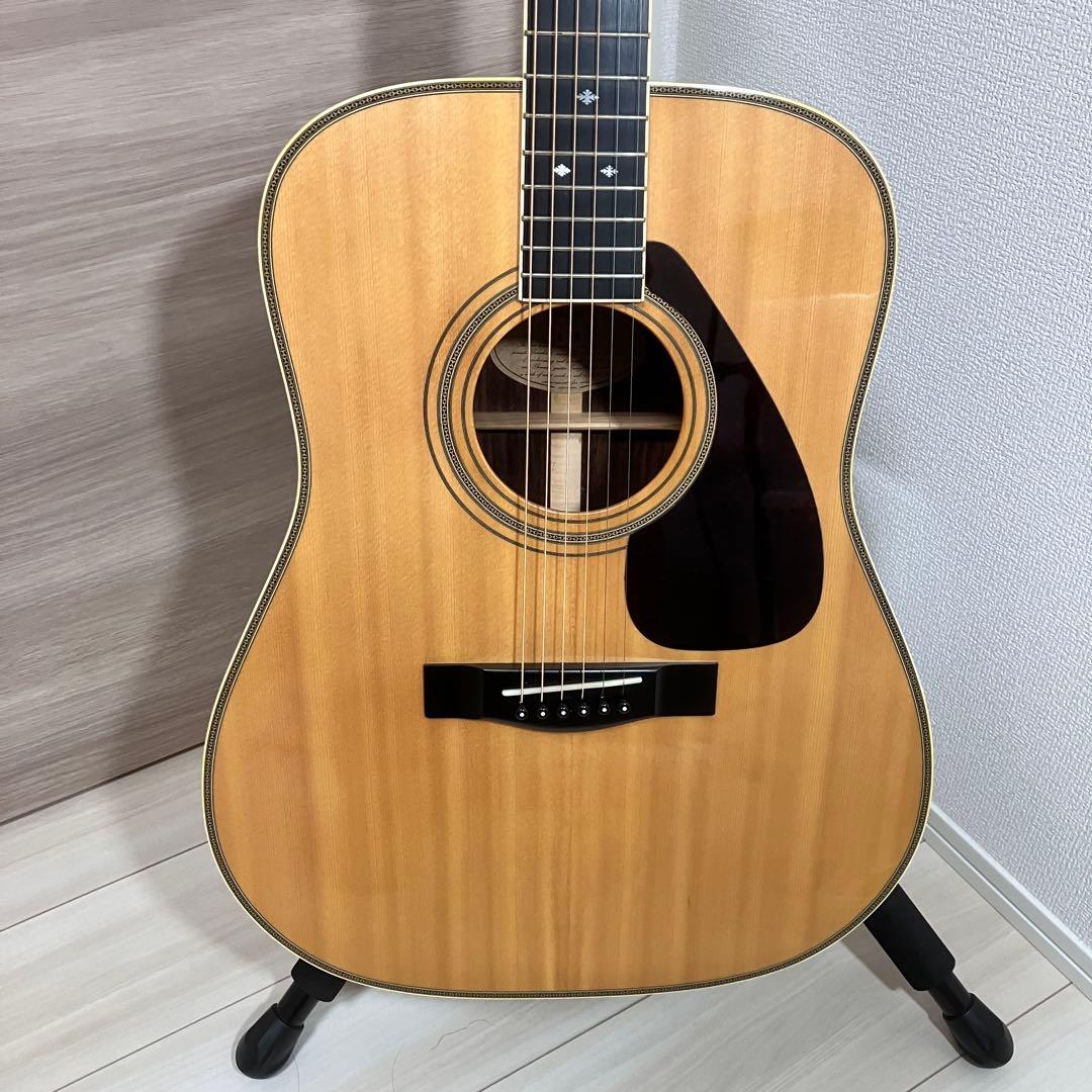 【調整済・ハードケース付】YAMAHA L-8