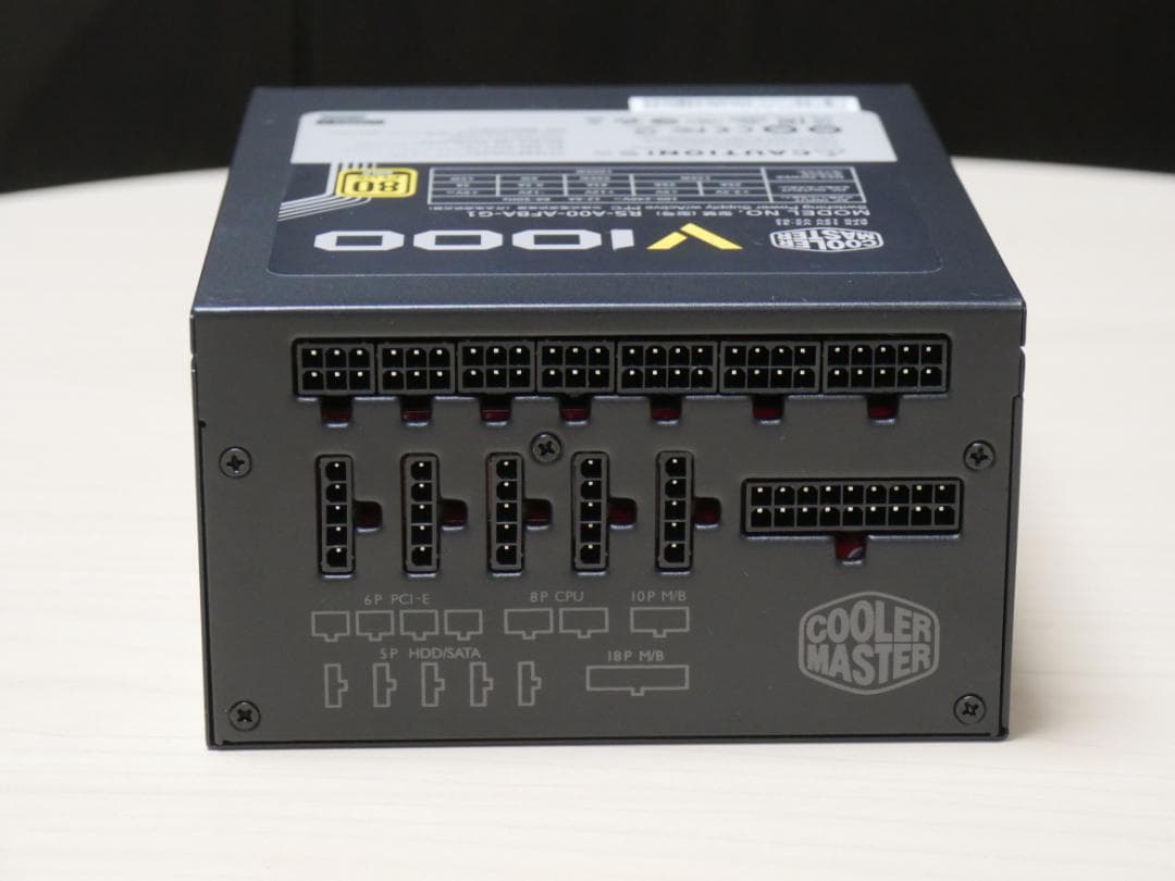 電源ユニット Cooler Master V1000 80 PLUS Gold