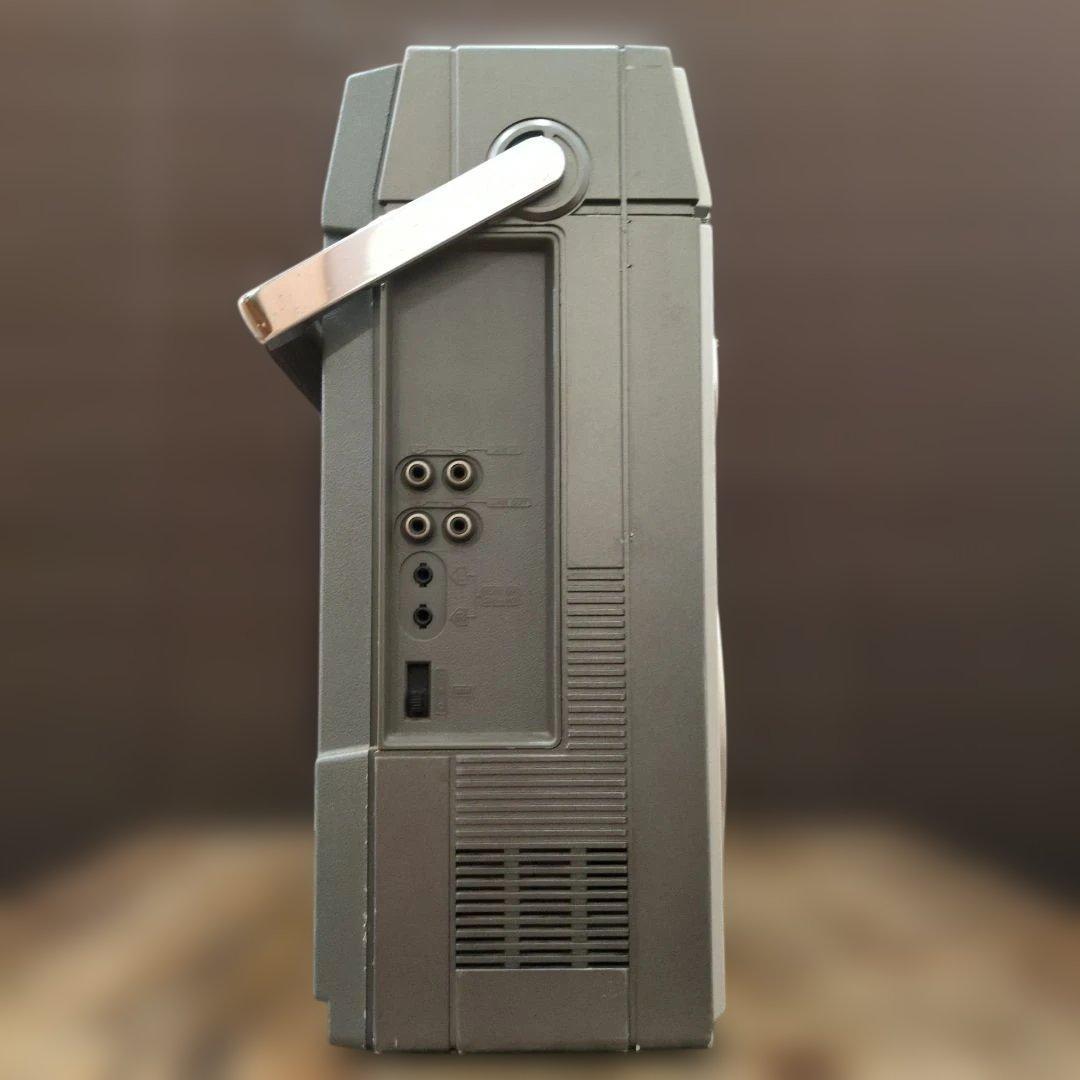 名機　日立 TRK-8600 RMラジオ・カセットレコーダー