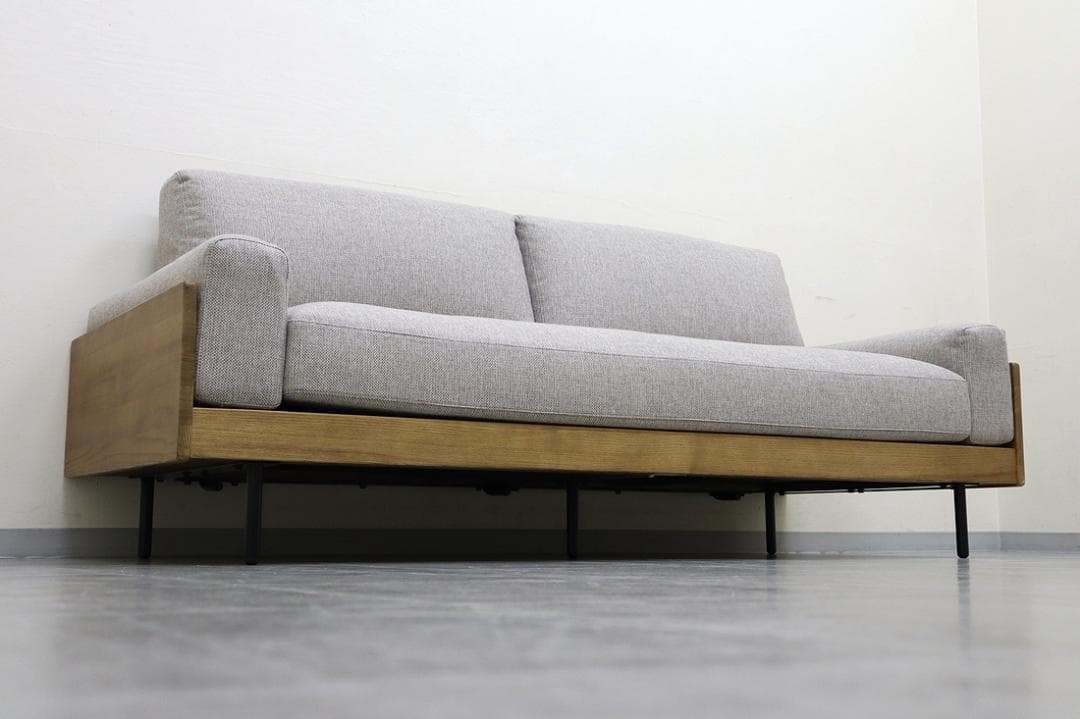 未使用品 ウニコ TREL トレル 3シーター ソファ 天然木 無垢材 フェザー