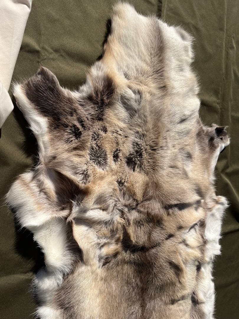 トナカイ　毛皮ラグカーペット