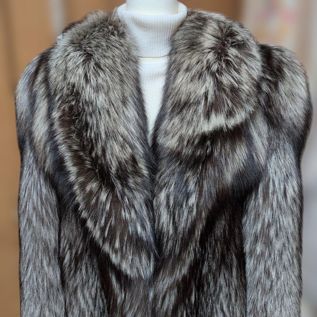 サマンサ品【銀サガ】シルバーFOX毛皮コート着丈80cmサイズ(L)