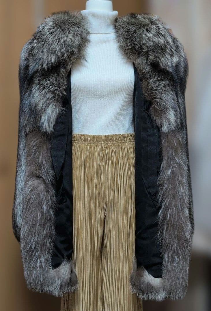 サマンサ品【銀サガ】シルバーFOX毛皮コート着丈80cmサイズ(L)