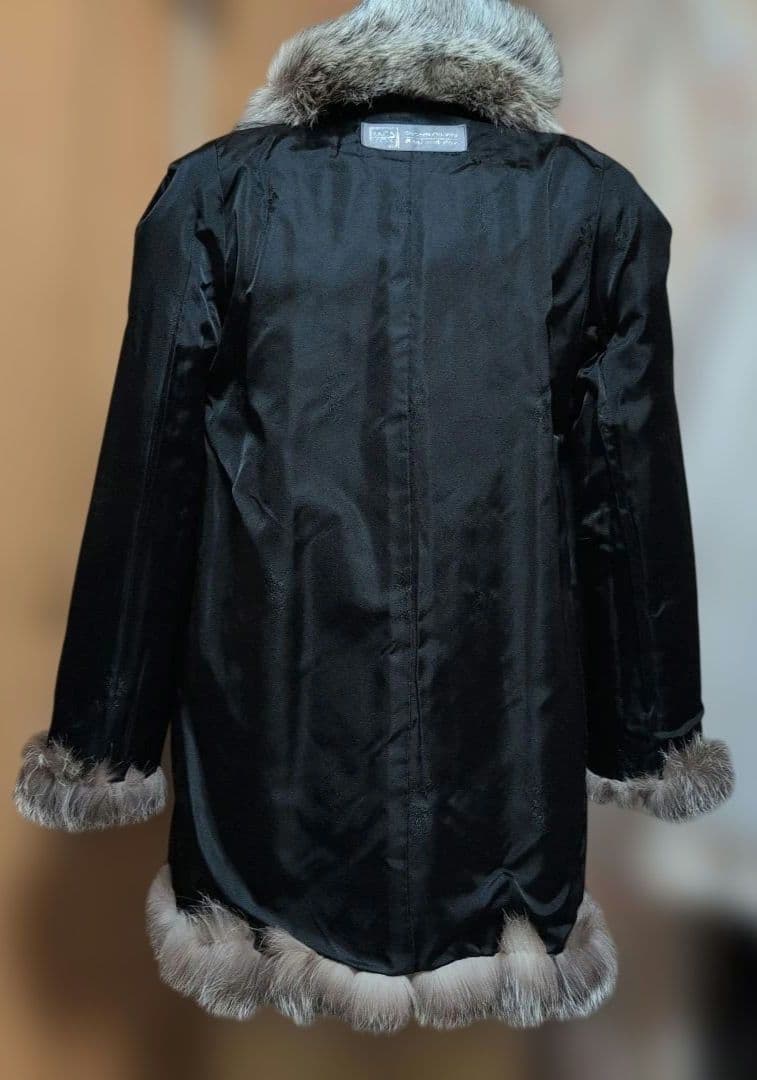 サマンサ品【銀サガ】シルバーFOX毛皮コート着丈80cmサイズ(L)