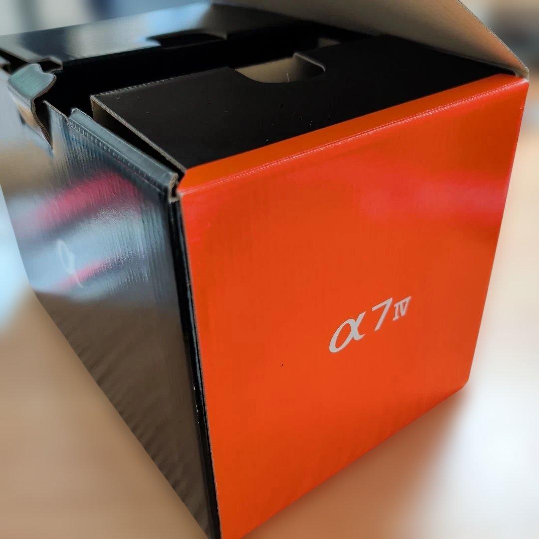 美品 Sony A7 IV 本体 シャッター数4962 ケージ付